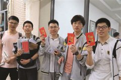 澳门金沙网址：南京市2.3万余名高考考生提前踩点高考考场